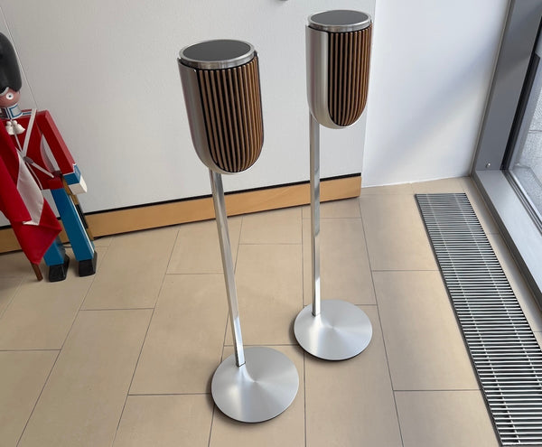 Beolab 8 <br>Aktivlautsprecher<br>natural / oak (2025)