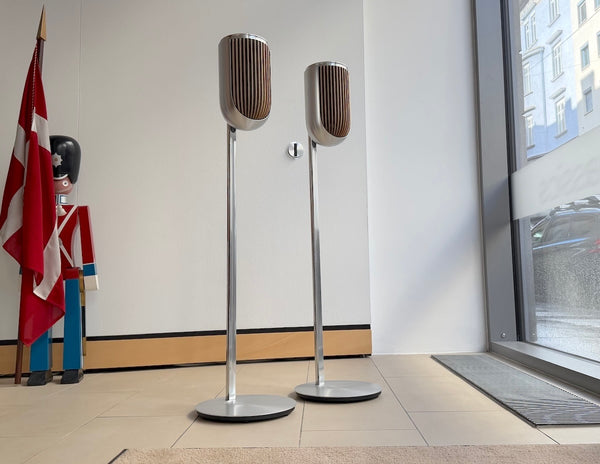 Beolab 8 <br>Aktivlautsprecher<br>natural / oak (2025)