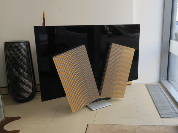 BeoVision Harmony 77<br>4K HDR OLED-Smart-TV <br>alu / oak (2020)