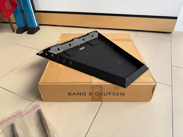 BeoVision 10-40 / 10-46 <br>Easel Stand / Staffeleistandfuss <br>Type 4722