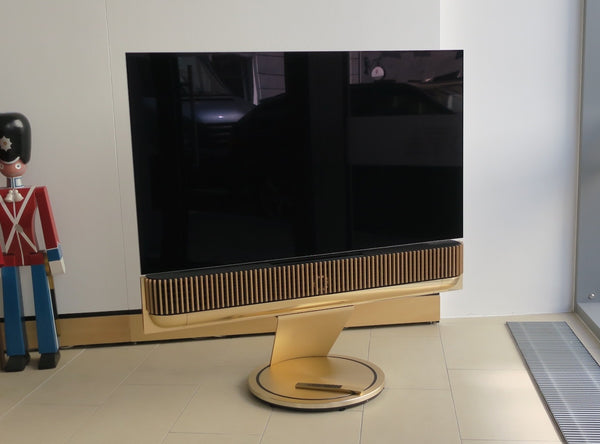 BeoVision Theatre 55<br>4K HDR OLED-Smart-TV <br>gold tone / light oak (2022)