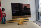 BeoVision Theatre 55<br>4K HDR OLED Smart-TV <br>gold tone / light oak (2022)