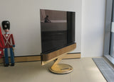 BeoVision Theatre 55<br>4K HDR OLED Smart-TV <br>gold tone / light oak (2022)