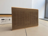BeoSound Level GVA<br>Drahtloses Musiksystem<br>gold tone / light oak (2022)