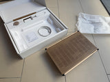 BeoSound Level GVA<br>Drahtloses Musiksystem<br>gold tone / light oak (2022)