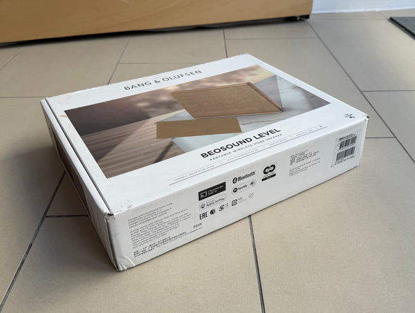 BeoSound Level GVA<br>Drahtloses Musiksystem<br>gold tone / light oak (2022)