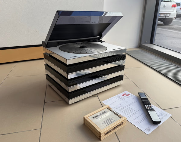 BeoSystem 7000<br>Audio System<br>silber (1992)