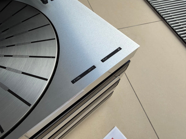 BeoSystem 7000<br>Audio System<br>silber (1992)