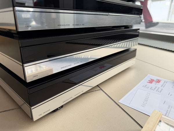BeoSystem 7000<br>Audio System<br>silber (1992)