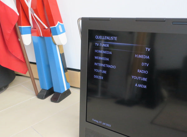 BeoPlay V1-32 <br>Full-HD LED-Smart-TV <br>DVB-HD T2/C/S2 (2013)