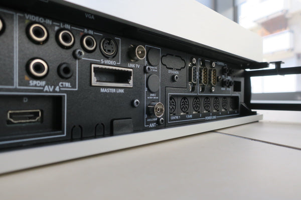 BeoSystem 3 MK2 AV-Processor (2009)