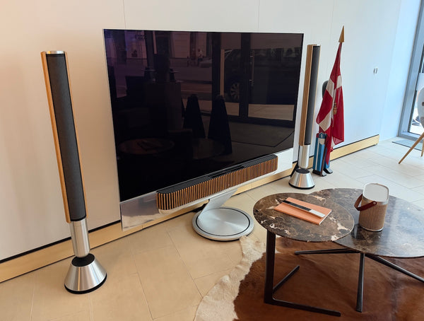 BeoVision Theatre 77<br>4K HDR OLED-Smart-TV<br>natural / oak (2023)