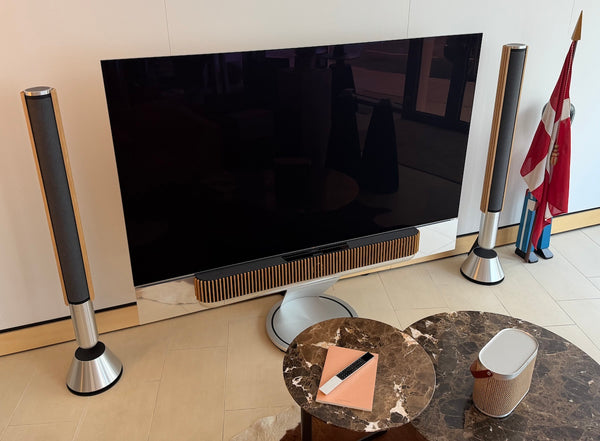 BeoVision Theatre 77<br>4K HDR OLED-Smart-TV<br>natural / oak (2023)