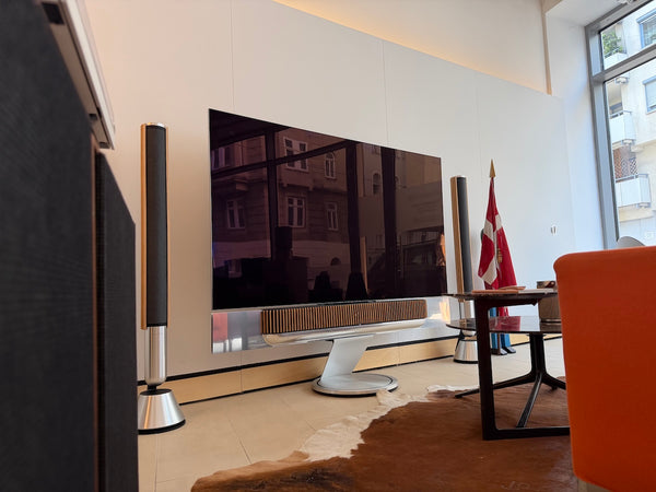 BeoVision Theatre 77<br>4K HDR OLED-Smart-TV<br>natural / oak (2023)