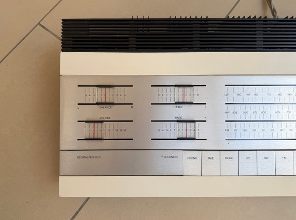 BeoMaster 2000 <br>mit BeoVox 3702<br>weiß (1974)
