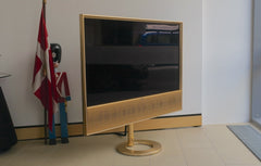 BeoVision Contour 55 2nd Gen<br>4K HDR OLED Smart-TV <br>gold tone / light oak  (2023)