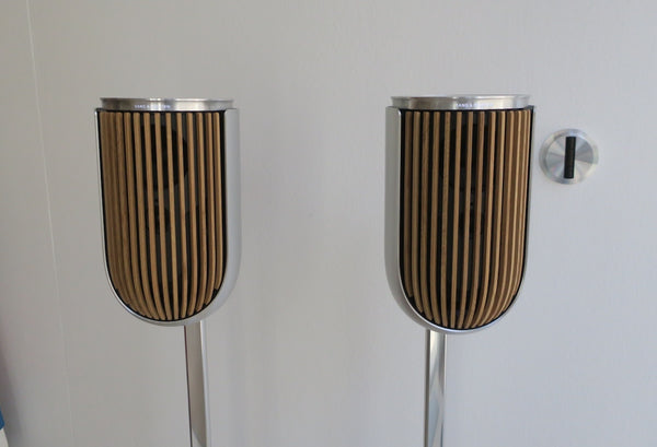 Beolab 8 <br>Aktivlautsprecher<br>silber/oak (2024)