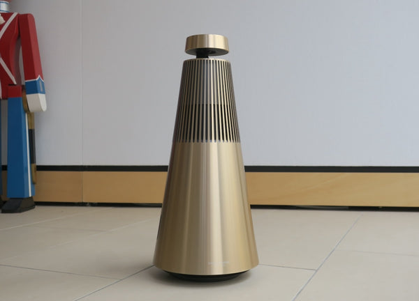 BeoSound 2 MK2 GVA <br>Drahtloses Musiksystem <br>gold tone (2020)