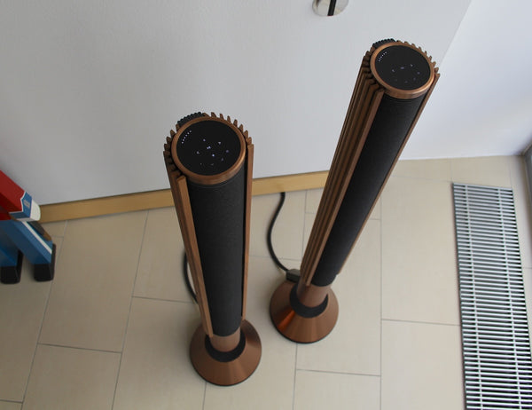 Beolab 28 <br>Aktivlautsprecher<br>bronze tone / walnut (2022)