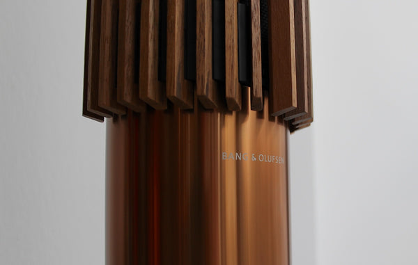 Beolab 28 <br>Aktivlautsprecher<br>bronze tone / walnut (2022)
