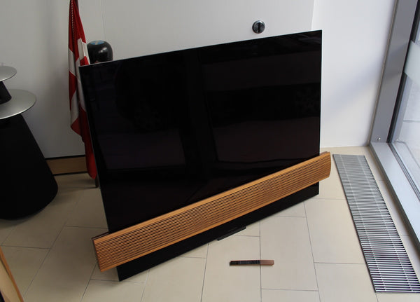 BeoVision Eclipse 65 MK2<br>4K HDR OLED-Smart-TV<br>bronze tone / walnut (2022)