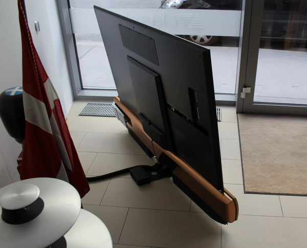 BeoVision Eclipse 65 MK2<br>4K HDR OLED-Smart-TV<br>bronze tone / walnut (2022)