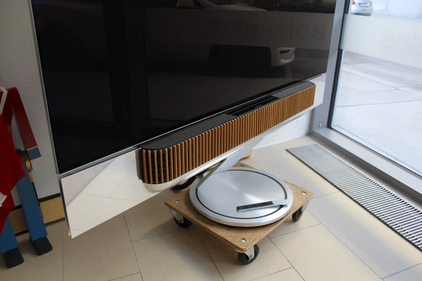 BeoVision Theatre 77<br>4K HDR OLED-Smart-TV<br>natural / oak (2023)