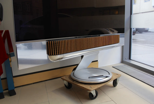 BeoVision Theatre 77<br>4K HDR OLED-Smart-TV<br>natural / oak (2023)