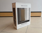 BeoSound Emerge<br>Drahtloses Musiksystem<br>gold tone / light oak (2022)
