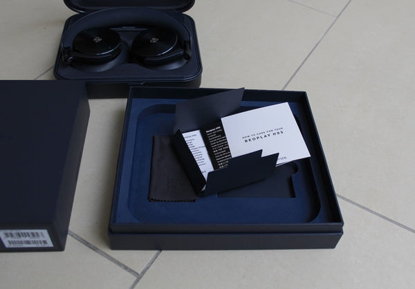 BeoPlay H95<br>drahtloser Kopfhörer<br>navy (2023)