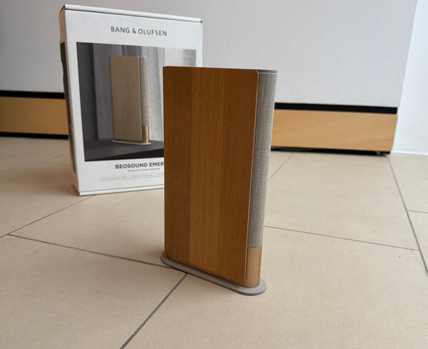 BeoSound Emerge GVA<br>Drahtloses Musiksystem<br>gold tone / light oak (2021)