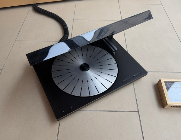 BeoGram 9000<br>Plattenspieler <br>bronze (1988)