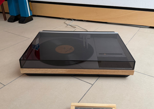 BeoGram 4002 <br>Plattenspieler<br>oak (ca. 1979)