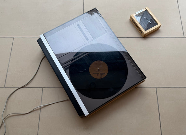 BeoGram 4002 <br>Plattenspieler<br>oak (ca. 1979)