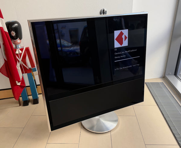 BeoVision 11-46 MK4<br>Full-HD LED-Smart-TV <br>silber (2014)