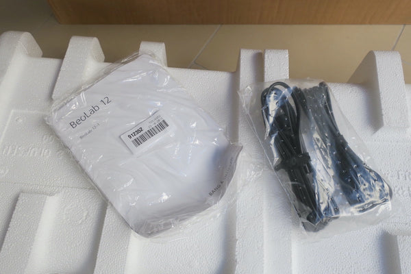 BeoLab 12.1 <br>Aktivlautsprecher <br> weiß (2012)