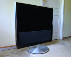 BeoVision 10-32 Motorisierter Tischfuss schwarz, Type 4710