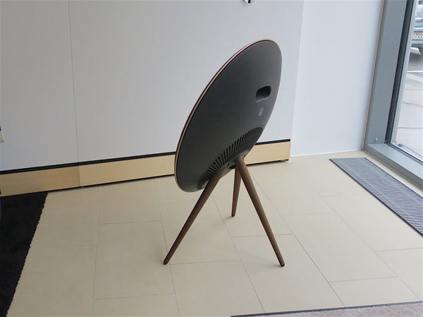 BeoPlay A9 MKIV brass tone / smoked oak (2020)