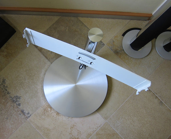 BeoVision 10-32 Motorisierter Tischfuss weiß, Type 4710
