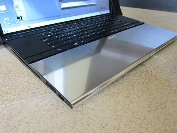 Asus NX90JQ Notebook, Design by David Lewis