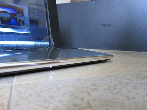 Asus NX90JQ Notebook, Design by David Lewis