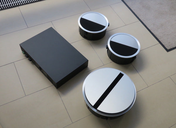 BeoLab 15 & 16 <bR>Einbaulautsprecher Set <br>mit Subwoofer <br>und Amplifier 1 (2013)